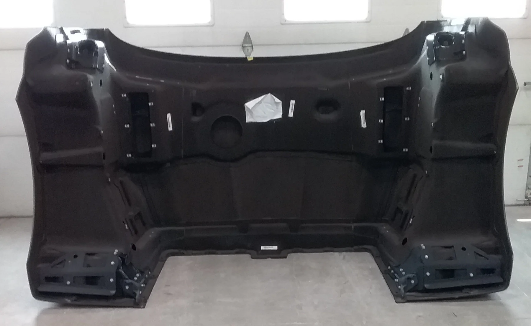 Western Star 49X SFA Hood, 2024-25, RH Mirror, Pre-Cleaner, OEM Take-Off, A17-21715-052 - Image 11
