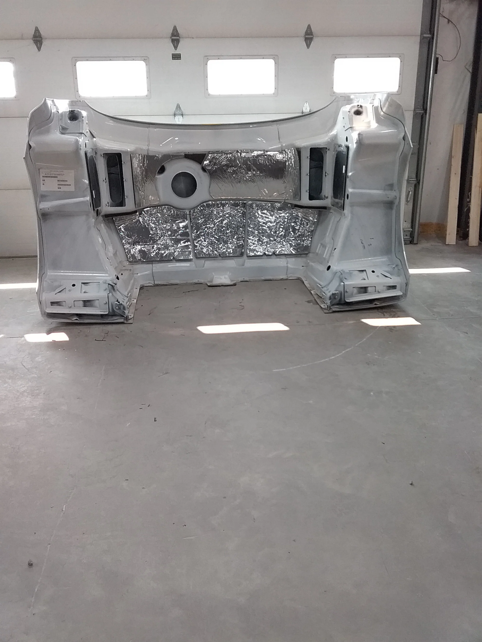 Western Star 49X SFA Hood, Take-Off, Pre-Clean, Drilled Fenders, A17-21715-048 - Image 17