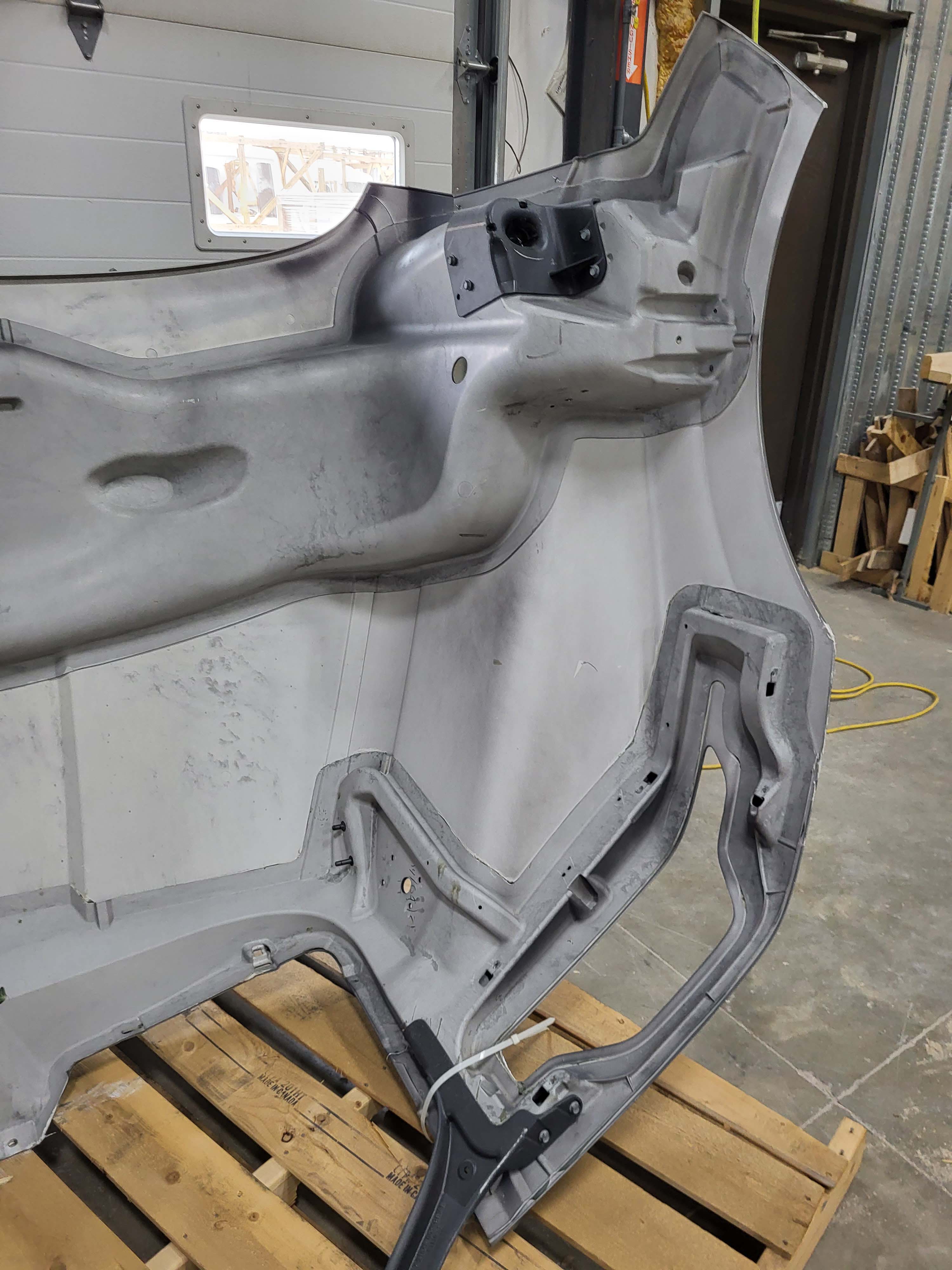 Western Star 57X  *Cosmetic Blemish OEM Hood, U2244 - Image 9
