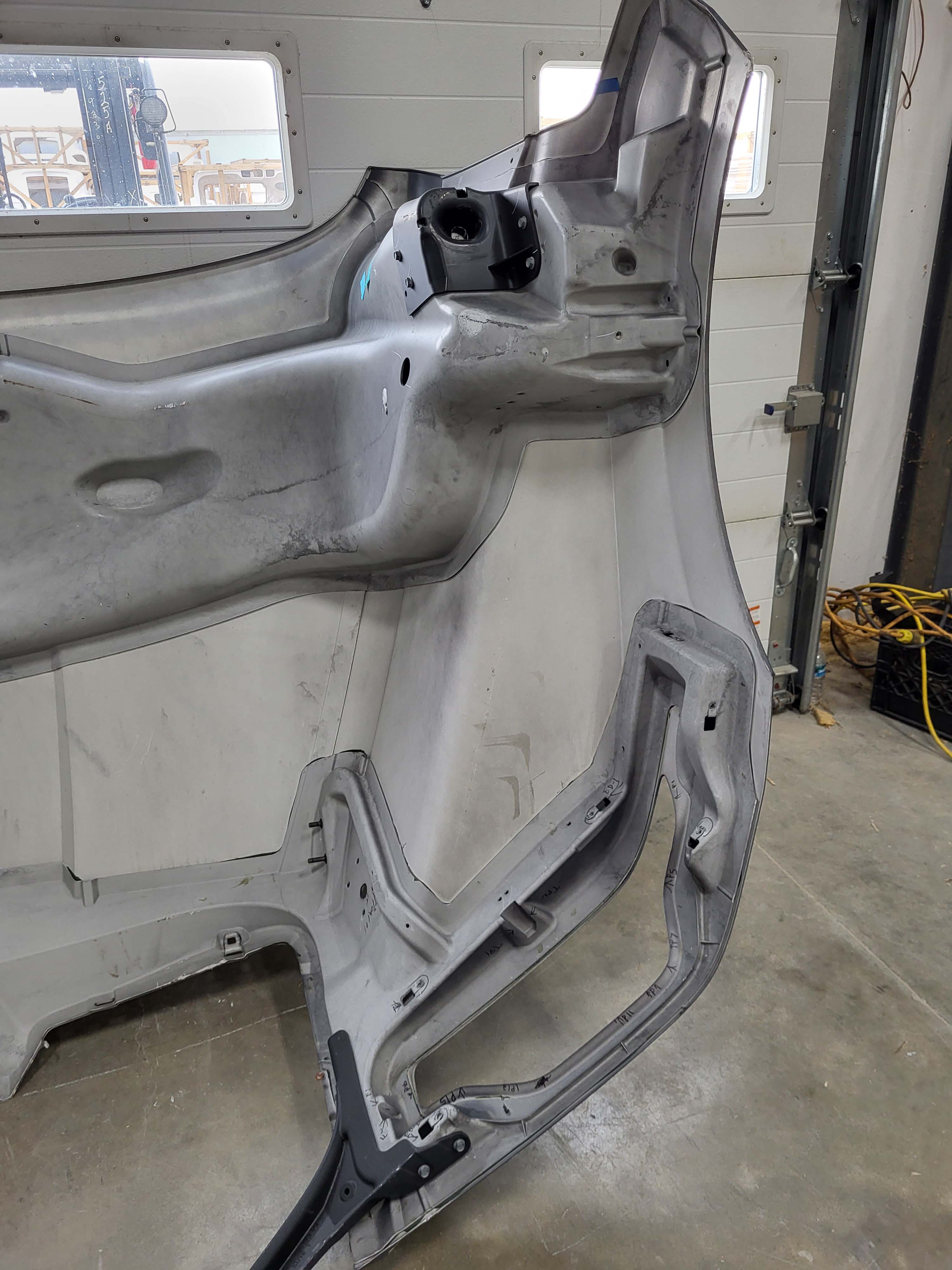 Western Star 57X  *Cosmetic Blemish OEM Hood, U2246 - Image 9