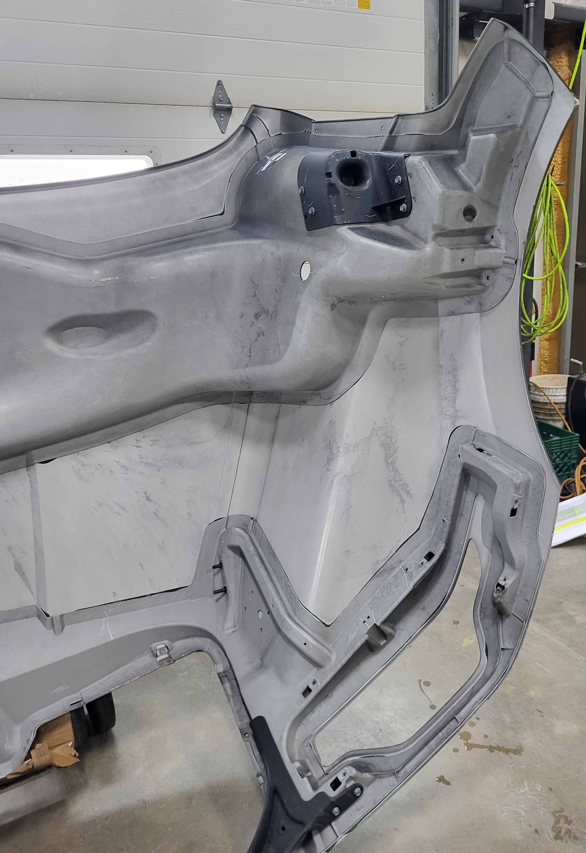 Western Star 57X  OEM Take-Off Hood, U2320 - Image 11