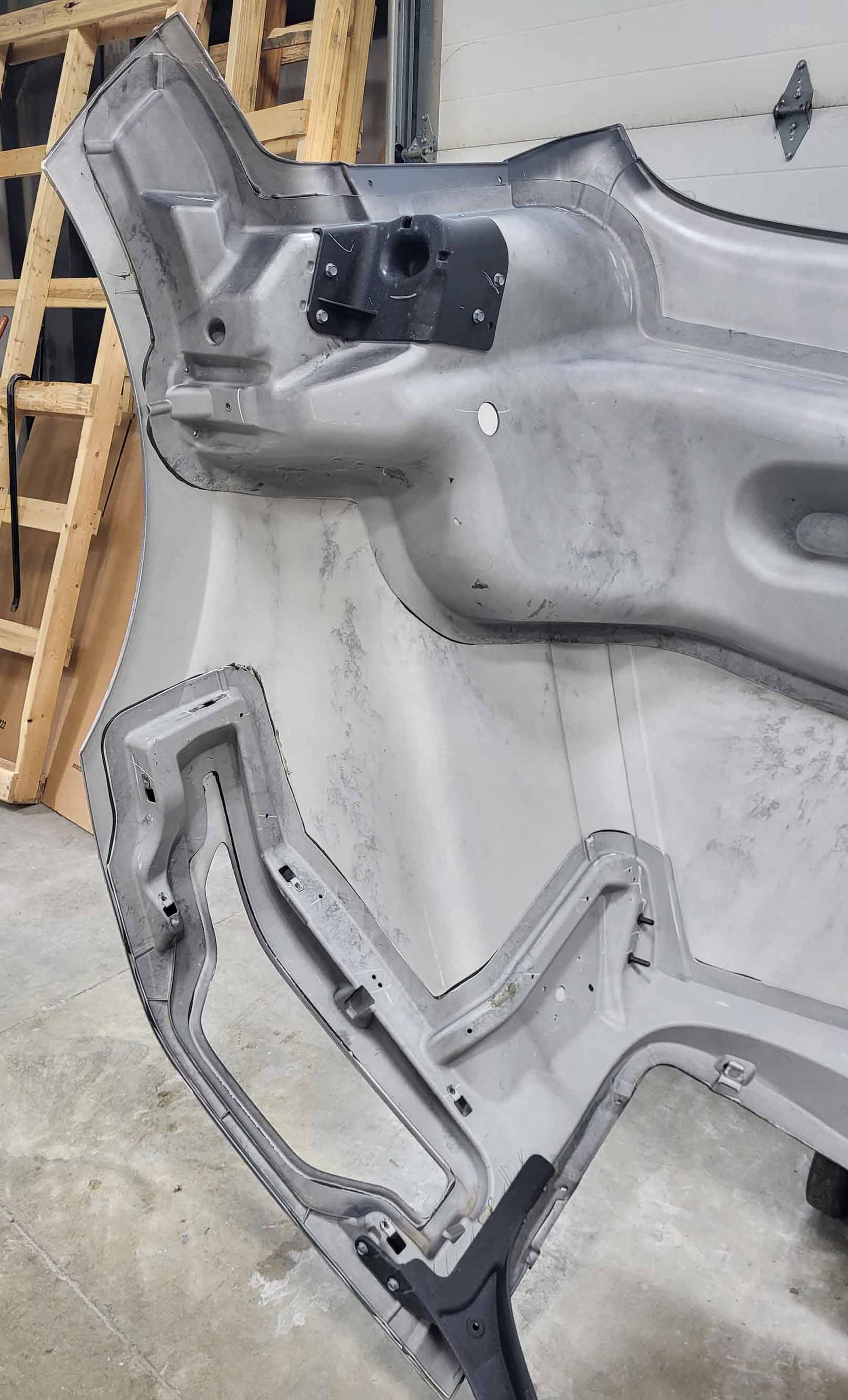 Western Star 57X  OEM Take-Off Hood, U2320 - Image 9